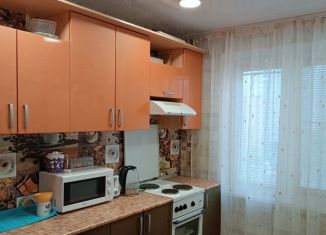 Продам 3-комнатную квартиру, 64.7 м2, Челябинск, улица Братьев Кашириных, 118А