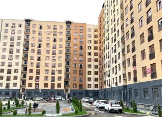 Продаю 3-комнатную квартиру, 101 м2, Нальчик, улица Шарданова, 52