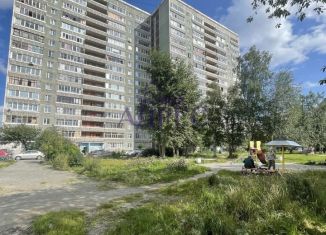 Продается 2-комнатная квартира, 47.8 м2, Екатеринбург, метро Динамо, улица Софьи Перовской, 107