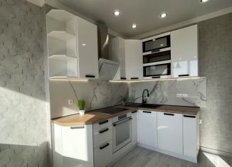 Продаю 2-ком. квартиру, 42 м2, Ростов-на-Дону, Железнодорожный район, улица Вагулевского, 37