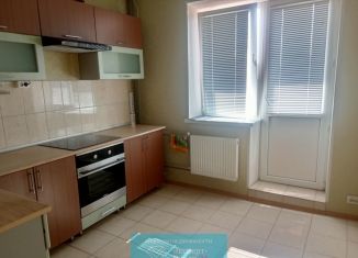 Продам 1-ком. квартиру, 42 м2, Дмитров, улица Космонавтов, 56