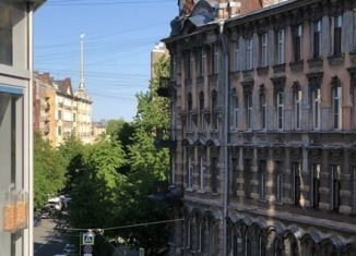 Сдаю в аренду трехкомнатную квартиру, 120 м2, Санкт-Петербург, Зверинская улица, 20