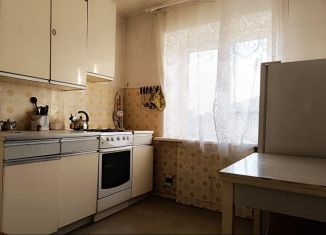 Продам 2-ком. квартиру, 43 м2, Красноярский край, улица 60 лет Октября, 24