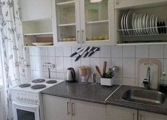 Сдается 1-ком. квартира, 32 м2, Новосибирск, улица Зорге, 105