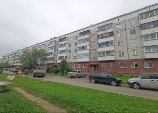 2-ком. квартира на продажу, 52 м2, городской поселок Дубинино, Комсомольская улица, 28