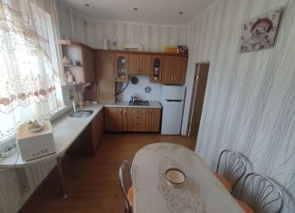 Сдается в аренду 1-ком. квартира, 50 м2, Анапа, Крымская улица, 112