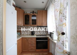 Продается трехкомнатная квартира, 58.5 м2, Новосибирск, Кировский район, улица Сибиряков-Гвардейцев, 44/2