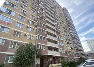 Продаю 3-ком. квартиру, 90 м2, Краснодар, улица имени 40-летия Победы, 184к1, ЖК Бауинвест