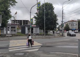 Продаю торговую площадь, 20 м2, Калининград, улица Гайдара, 1