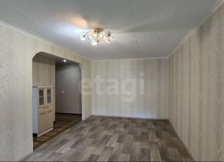 Продается двухкомнатная квартира, 45.1 м2, Кириши, проспект Ленина, 10