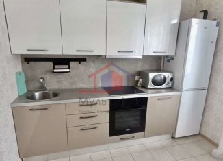 Аренда 2-ком. квартиры, 72 м2, Старый Оскол, микрорайон Степной, 31