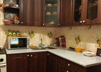 Сдаю 1-ком. квартиру, 30 м2, Сыктывкар, улица Комарова, 5, Эжвинский район