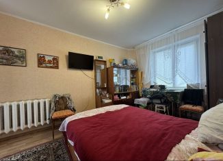 Продается двухкомнатная квартира, 58 м2, Волхов, Молодёжная улица, 23Б