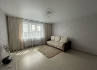 Сдам в аренду 2-ком. квартиру, 54 м2, Республика Башкортостан, улица Генерала Ишбулатова, 8/3