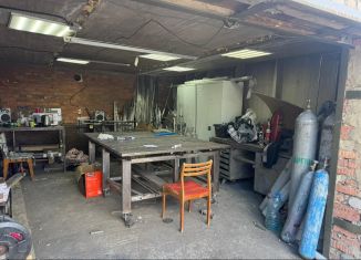Сдам в аренду производство, 30 м2, Челябинск, улица Барбюса, 2