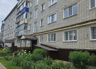 Продам однокомнатную квартиру, 32 м2, Ульяновск, улица Тельмана, 8