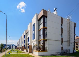 Продажа двухкомнатной квартиры, 47.8 м2, Киров, улица Героя Рослякова, 4