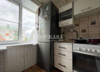 Продается 2-ком. квартира, 44 м2, Старый Оскол, микрорайон Горняк, 13
