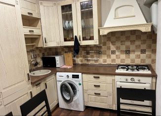 Продается трехкомнатная квартира, 71.2 м2, Алексин, улица Ленина, 9