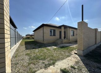 Продаю дом, 110 м2, Ставропольский край, улица Сергея Васильева