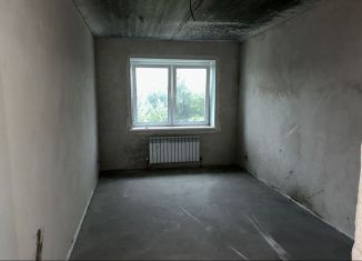 Продам 2-ком. квартиру, 62 м2, Калуга, Резванская улица, 7