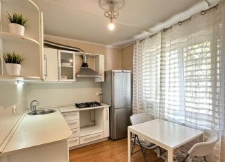 Продам однокомнатную квартиру, 36 м2, Ростов-на-Дону, улица Содружества, 86к1