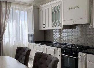 Продаю 2-комнатную квартиру, 78 м2, Дагестан, улица Металлургов, 22