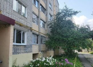 Продам двухкомнатную квартиру, 50 м2, Ульяновск, улица Федерации, 136