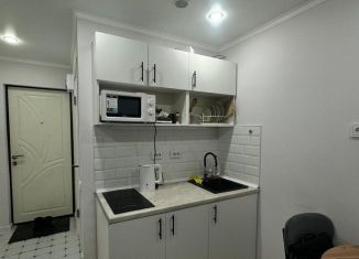 Продаю квартиру студию, 13 м2, Казань, улица Айрата Хайруллина, 5к2