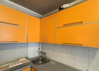 Продаю двухкомнатную квартиру, 47 м2, Губкин, 2-я Академическая улица, 28