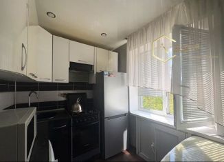 Продам 2-ком. квартиру, 44.3 м2, Димитровград, Октябрьская улица, 60