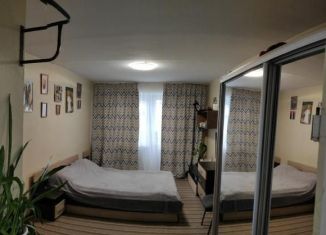 3-ком. квартира на продажу, 56 м2, посёлок городского типа Новоозёрное, улица Героев-Десантников, 8