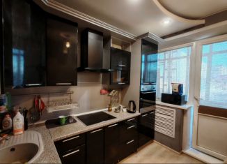 Продается 2-комнатная квартира, 51.9 м2, Красноярский край, улица Первопроходцев, 7