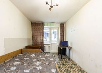 Продаю 2-комнатную квартиру, 39 м2, Тюмень, улица Будённого, 1