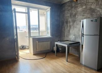 Продается 1-комнатная квартира, 65 м2, Махачкала, проспект Насрутдинова, 55к1