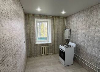 Продам 3-ком. квартиру, 63.3 м2, Республика Башкортостан, улица Гафури, 14