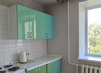 Продажа 3-ком. квартиры, 58 м2, Озёрск, улица Семёнова, 11