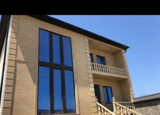 Продаю дом, 200 м2, село Джалган, улица имени Расула Гамзатова