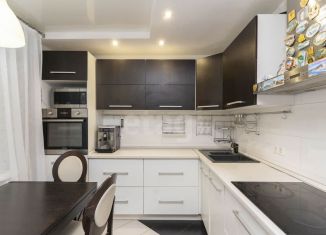 Продажа 2-ком. квартиры, 63 м2, Тюмень, улица Николая Семёнова, 35, ЖК Домостроитель