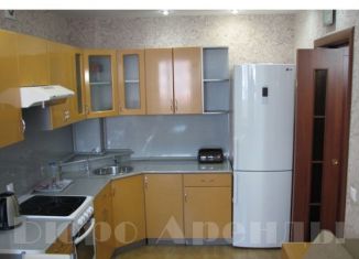 1-комнатная квартира в аренду, 52 м2, Уфа, улица Цюрупы, 76