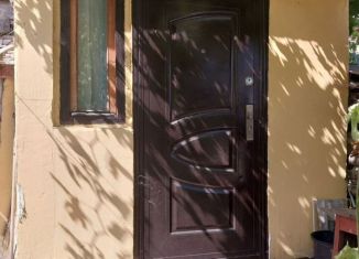 Продам 2-ком. квартиру, 35 м2, Феодосия, Адмиральский бульвар, 38