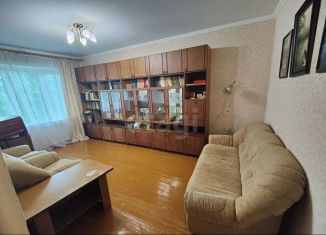 Продается трехкомнатная квартира, 61 м2, Старый Оскол, микрорайон Парковый, 23