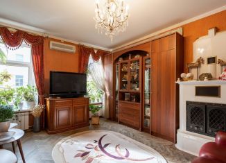 Аренда 2-ком. квартиры, 54 м2, Санкт-Петербург, Малый проспект Петроградской стороны, 70/18