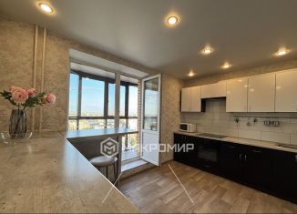 Сдам 3-ком. квартиру, 89 м2, Санкт-Петербург, улица Шкапина, 9-11