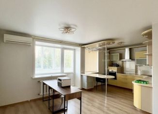 Продается трехкомнатная квартира, 117 м2, Республика Башкортостан, улица Муксинова, 7