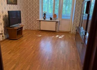 Продается 3-ком. квартира, 61.2 м2, Чудово, улица Некрасова, 28