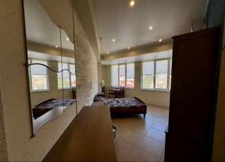 Сдам однокомнатную квартиру, 28 м2, Сочи, улица Ленина, 288