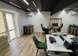 Сдача в аренду офиса, 50 м2, Махачкала, улица Аскерханова, 12, Советский внутригородской район