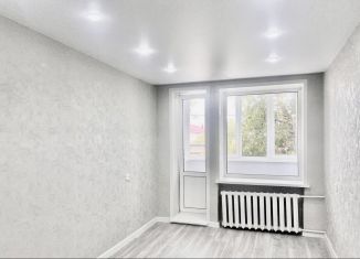 Двухкомнатная квартира на продажу, 40 м2, Шадринск, улица Свердлова, 39