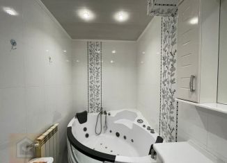 Продам 3-комнатную квартиру, 72 м2, Крым, проспект Победы, 30